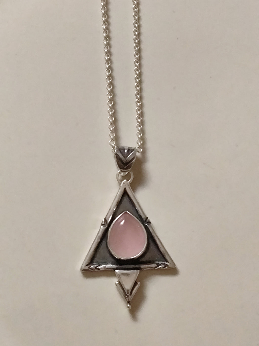 Colgante ERA, triangulo plata 925