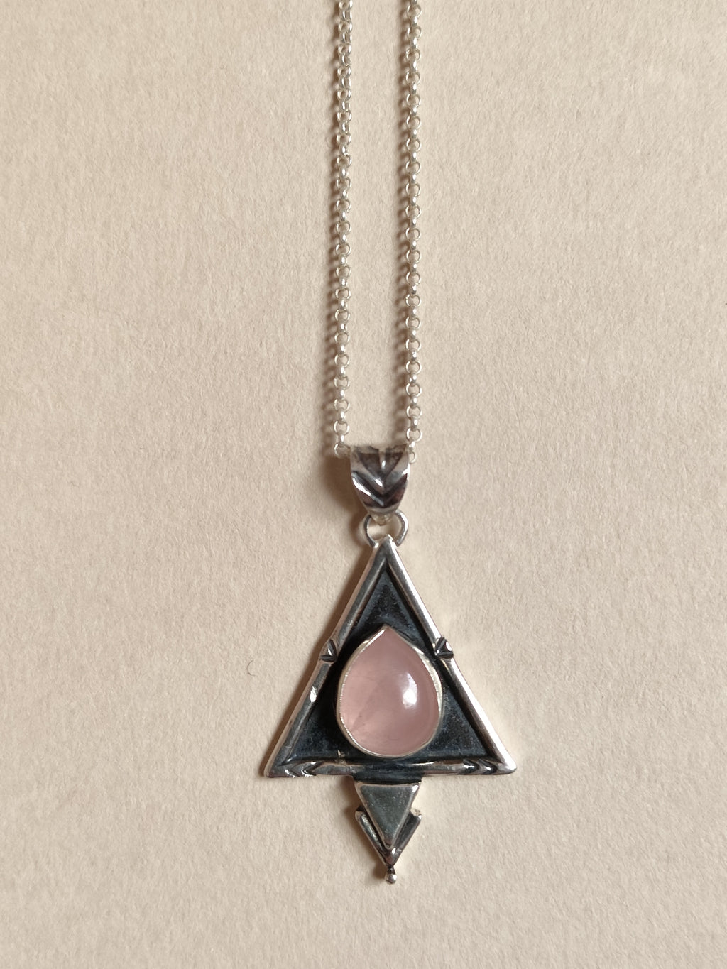 Colgante ERA, triangulo plata 925