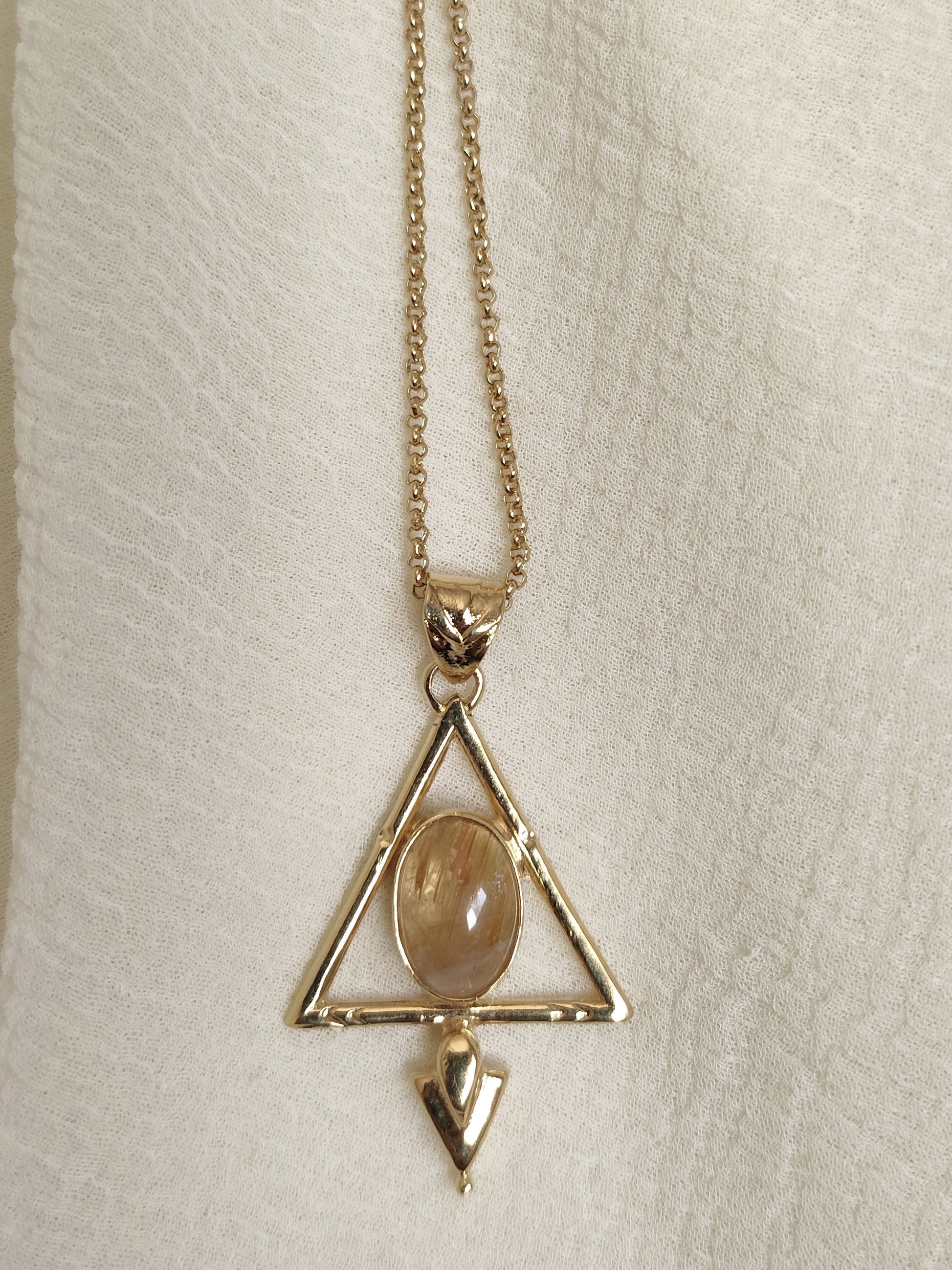 Colgante ERA, triangulo 24k