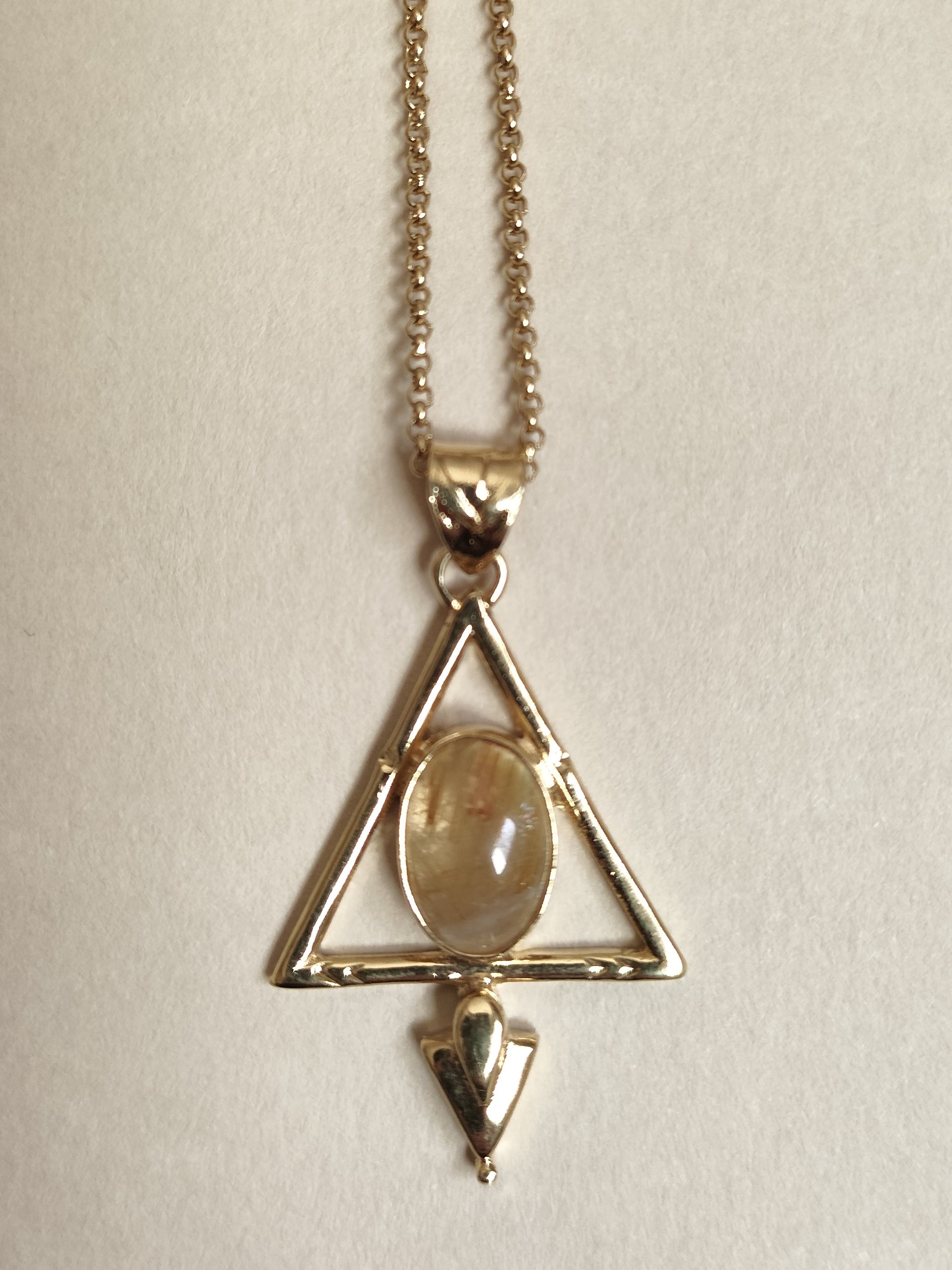 Colgante ERA, triangulo 24k