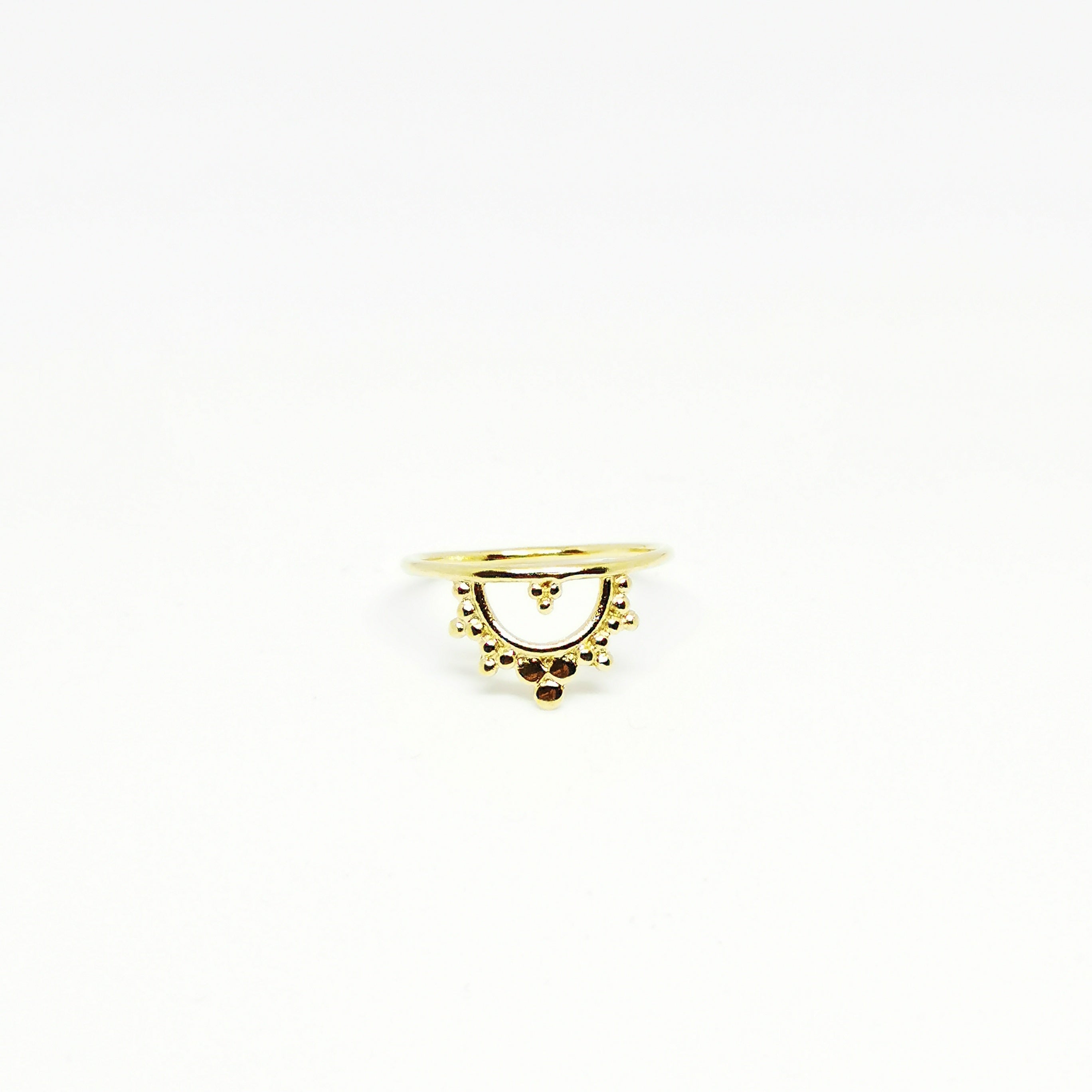 anillo crown, chapado en oro de 24k