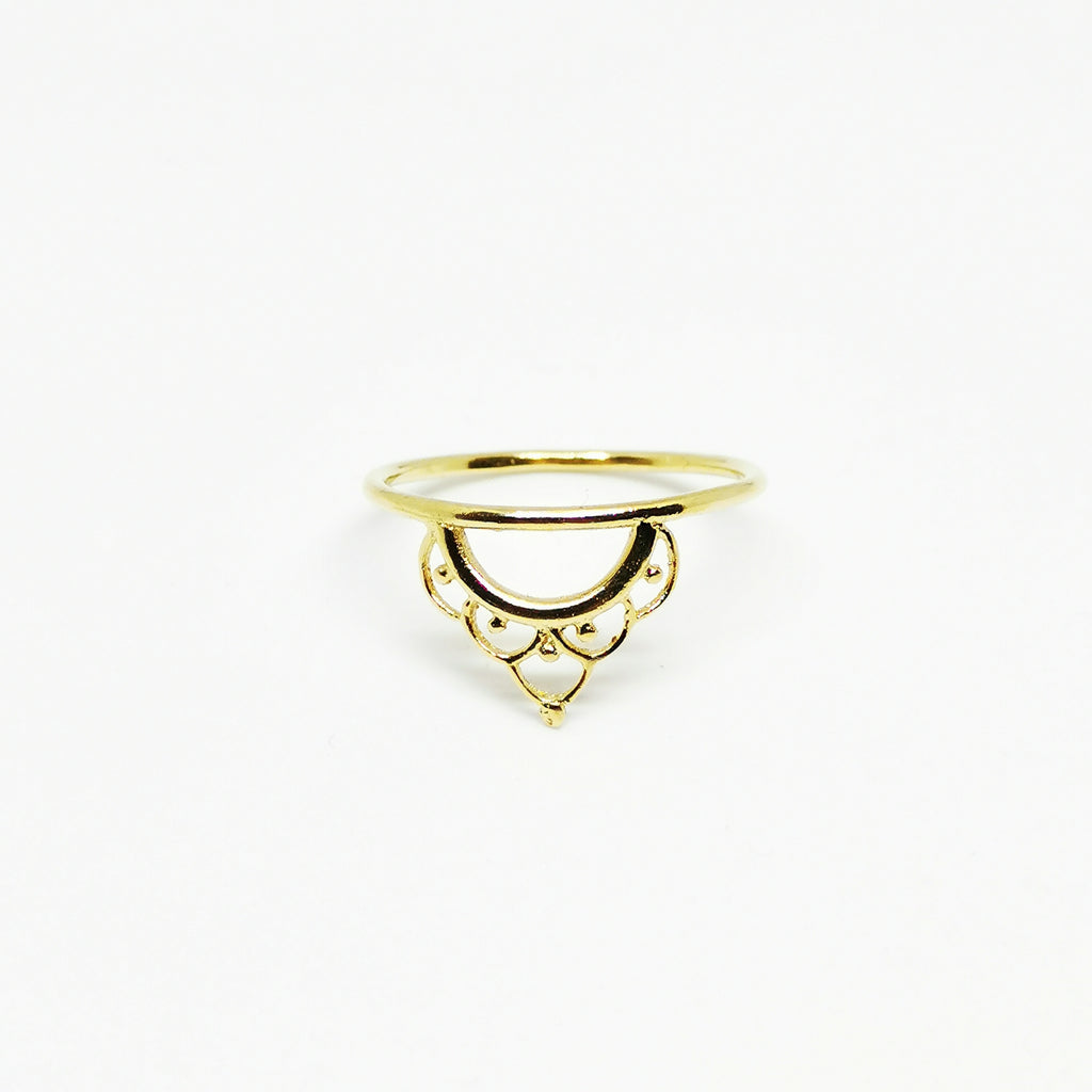 Anillo crown ,chapado en oro 24k